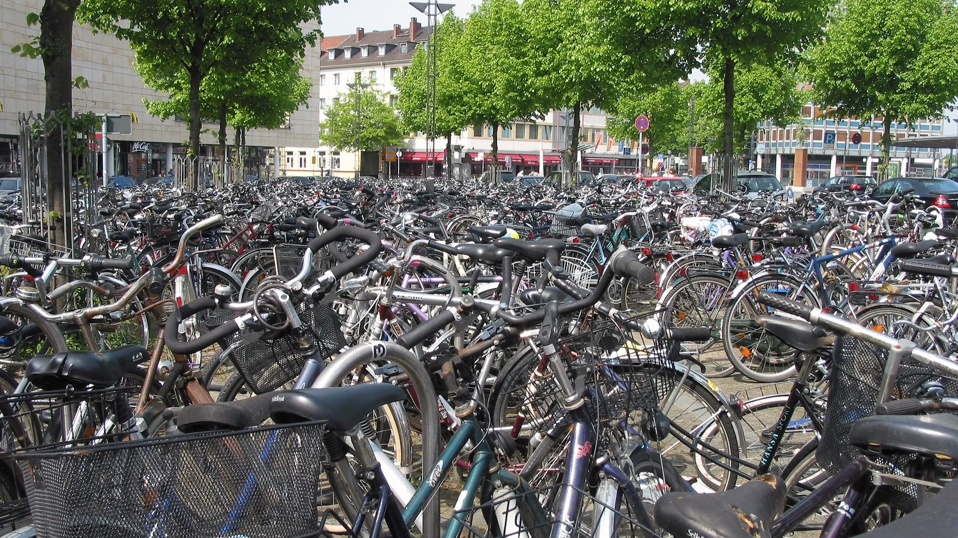 Rubrik_Verkehr_Fahrraeder_c._Pixabay_bicycles-1271030_1920
